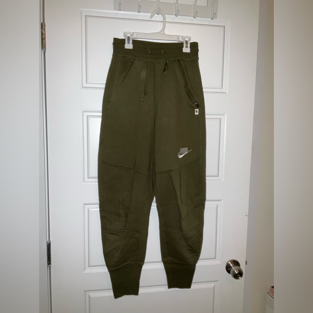 Nike NSW olive green joggers